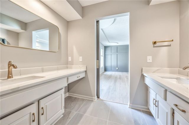 4512 W 90th Street, Prairie Village, KS 66207