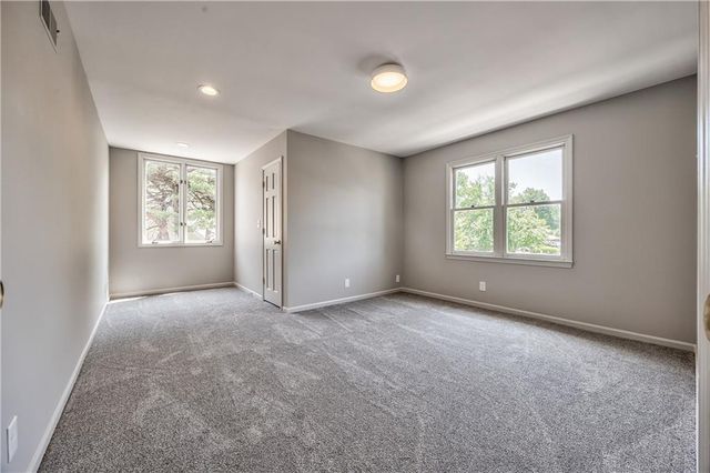 4512 W 90th Street, Prairie Village, KS 66207