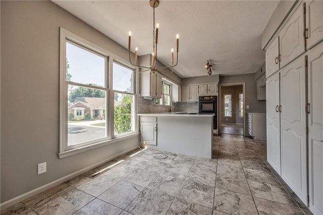 4512 W 90th Street, Prairie Village, KS 66207