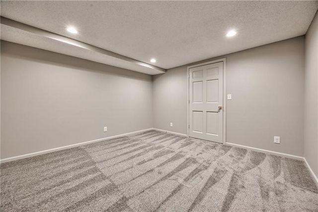 4512 W 90th Street, Prairie Village, KS 66207
