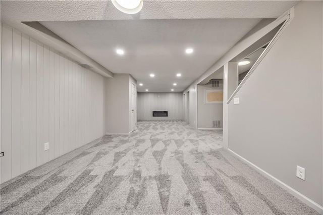 4512 W 90th Street, Prairie Village, KS 66207