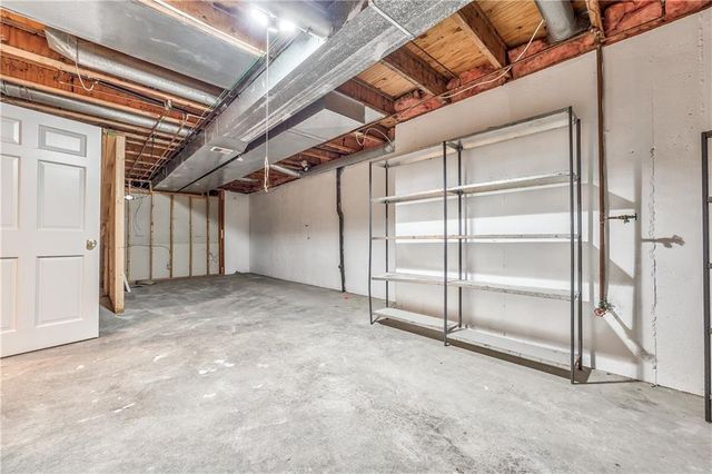 4512 W 90th Street, Prairie Village, KS 66207