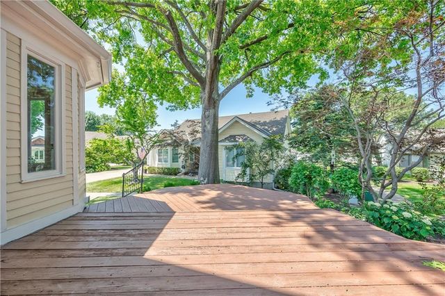 4512 W 90th Street, Prairie Village, KS 66207