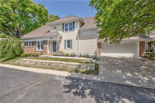 4512 W 90th Street, Prairie Village, KS 66207