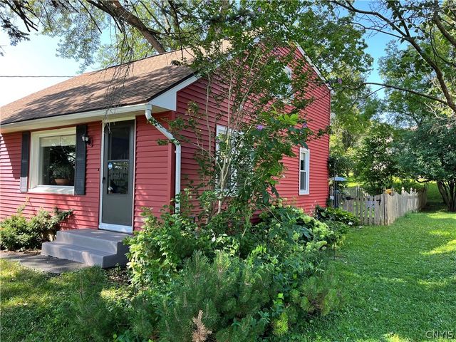 305 Stanton Drive, Dewitt, NY 13214