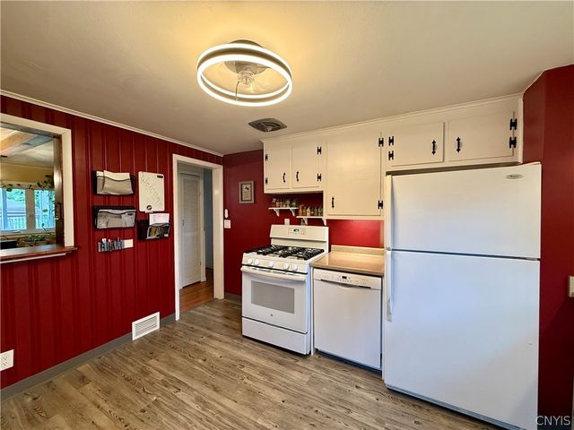 305 Stanton Drive, Dewitt, NY 13214