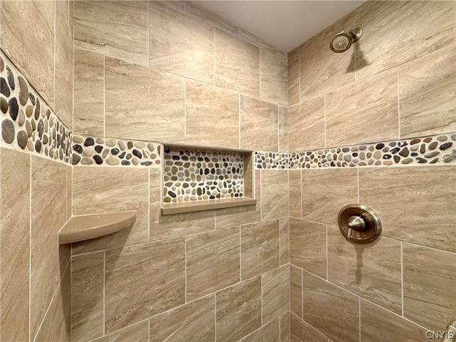 305 Stanton Drive, Dewitt, NY 13214