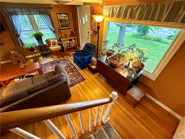 305 Stanton Drive, Dewitt, NY 13214