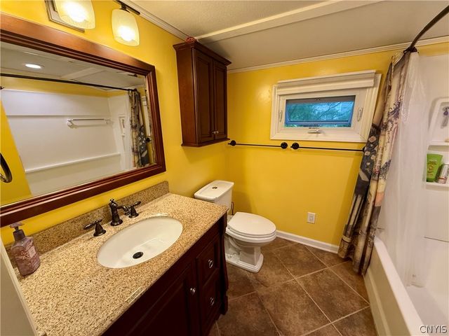 305 Stanton Drive, Dewitt, NY 13214