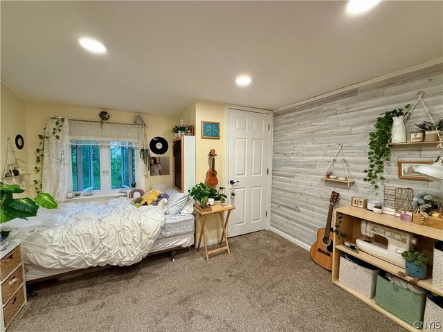 305 Stanton Drive, Dewitt, NY 13214