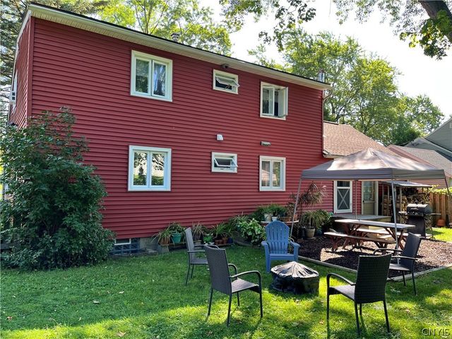 305 Stanton Drive, Dewitt, NY 13214