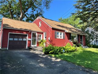 305 Stanton Drive, Dewitt, NY 13214