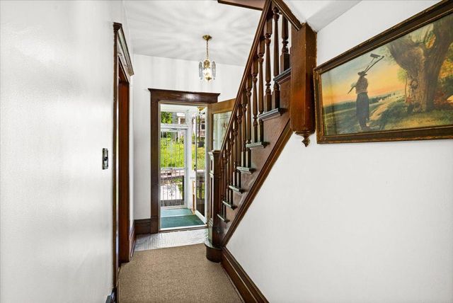 2424 W 7th Street, Duluth, MN 55806