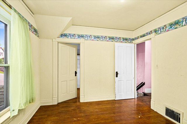 2424 W 7th Street, Duluth, MN 55806