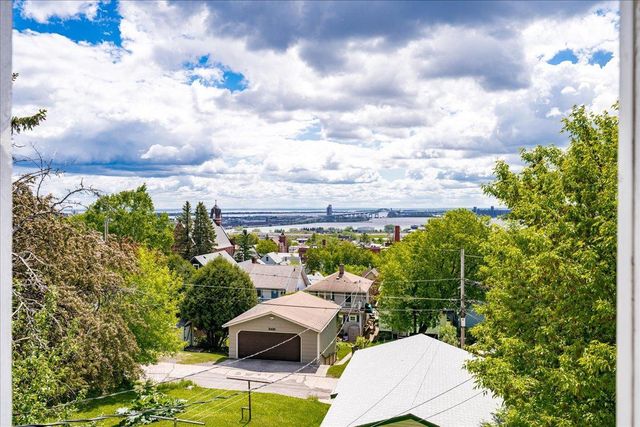 2424 W 7th Street, Duluth, MN 55806