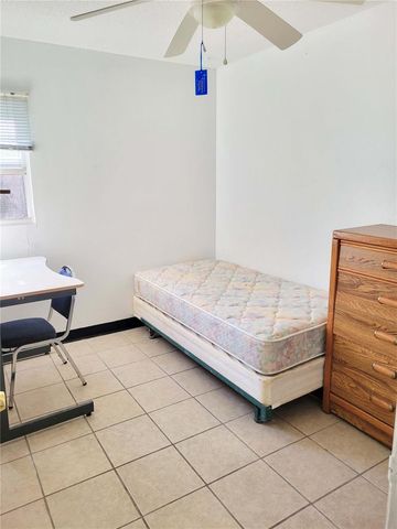 914 SW 8TH AVENUE 26, Gainesville, FL 32601