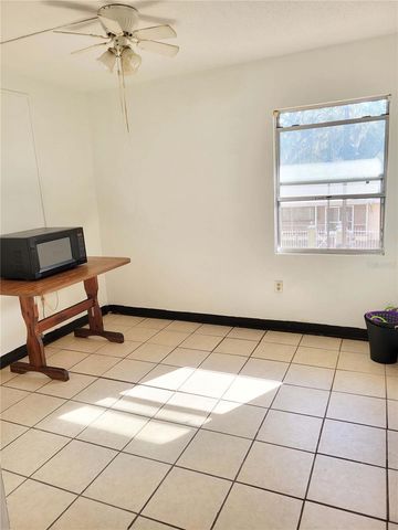914 SW 8TH AVENUE 26, Gainesville, FL 32601