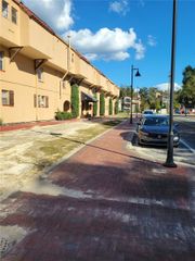 914 SW 8TH AVENUE 26, Gainesville, FL 32601