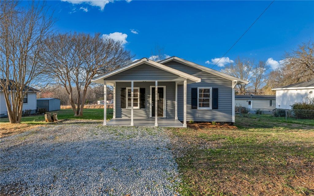 114 Welborn Circle, Easley, SC 29640