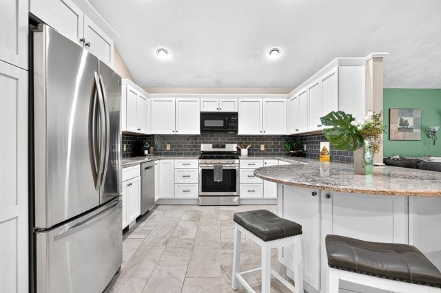 78 Darnell Rd, Worcester, MA 01606