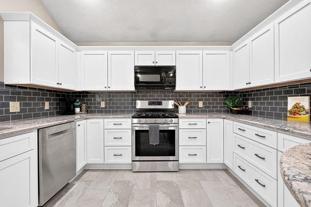 78 Darnell Rd, Worcester, MA 01606