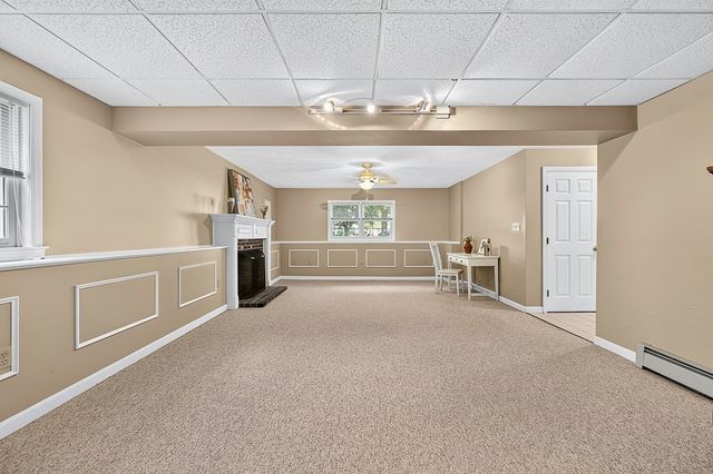 78 Darnell Rd, Worcester, MA 01606