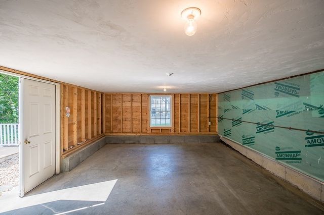 78 Darnell Rd, Worcester, MA 01606