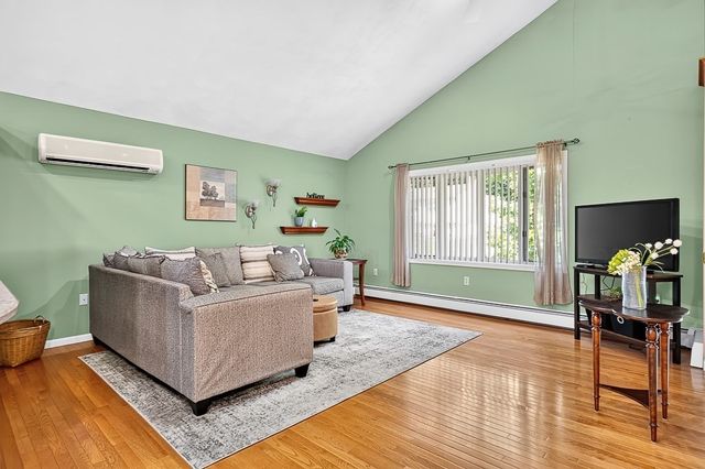 78 Darnell Rd, Worcester, MA 01606