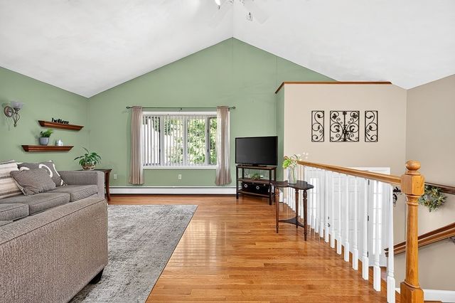 78 Darnell Rd, Worcester, MA 01606