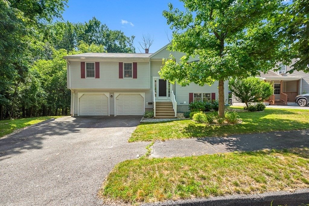 78 Darnell Rd, Worcester, MA 01606