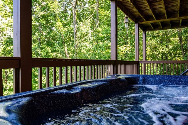 469 Mountain High Drive, Mineral Bluff, GA 30559