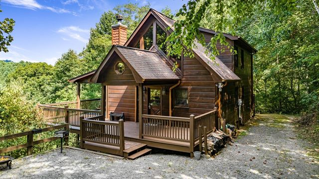 469 Mountain High Drive, Mineral Bluff, GA 30559