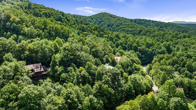 469 Mountain High Drive, Mineral Bluff, GA 30559