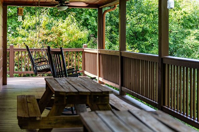 469 Mountain High Drive, Mineral Bluff, GA 30559
