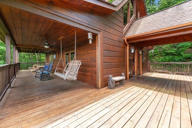 469 Mountain High Drive, Mineral Bluff, GA 30559