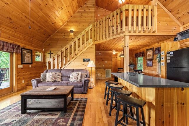 469 Mountain High Drive, Mineral Bluff, GA 30559