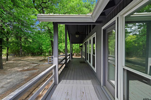274 Wildwood Trail, Holly Lake Ranch, TX 75765