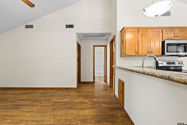 274 Wildwood Trail, Holly Lake Ranch, TX 75765
