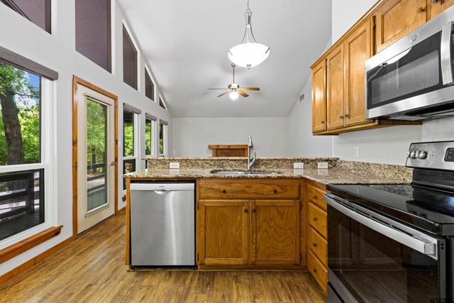 274 Wildwood Trail, Holly Lake Ranch, TX 75765