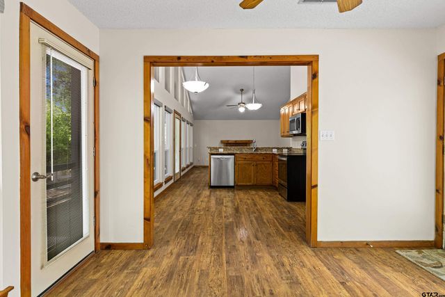 274 Wildwood Trail, Holly Lake Ranch, TX 75765
