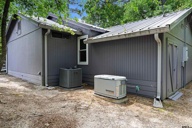 274 Wildwood Trail, Holly Lake Ranch, TX 75765