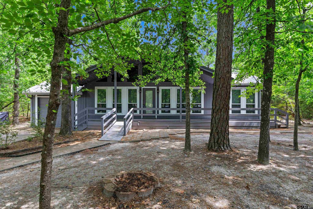274 Wildwood Trail, Holly Lake Ranch, TX 75765