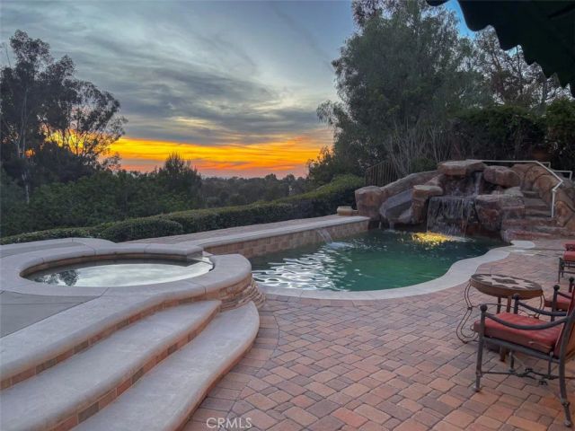 26586 Via Noveno, Mission Viejo, CA 92691
