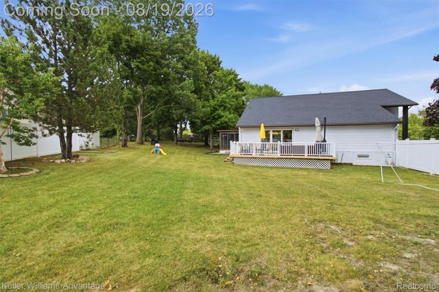 24560 Knollwood Street, Novi, MI 48375