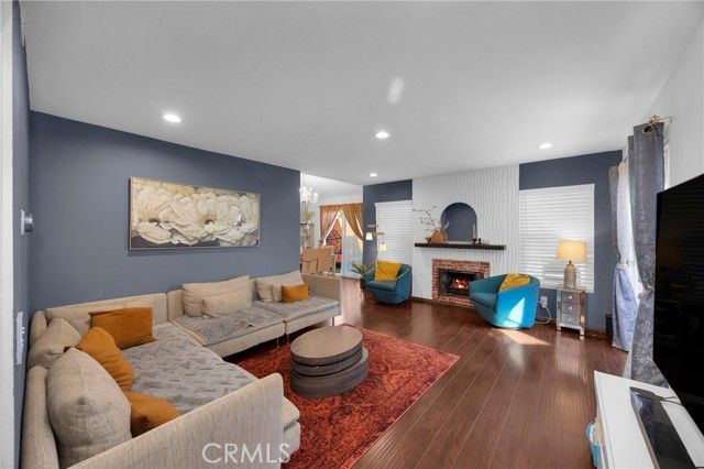 11522 Honeyglen Road 26, Pacoima (los Angeles), CA 91331