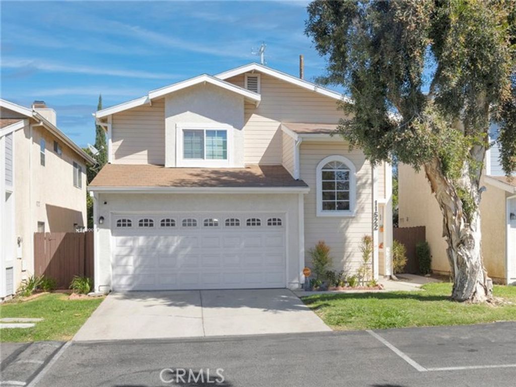 11522 Honeyglen Road 26, Pacoima (los Angeles), CA 91331