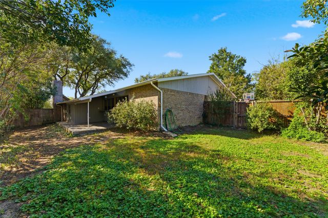 1805 Haymeadow, Carrollton, TX 75007