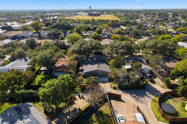 1805 Haymeadow, Carrollton, TX 75007