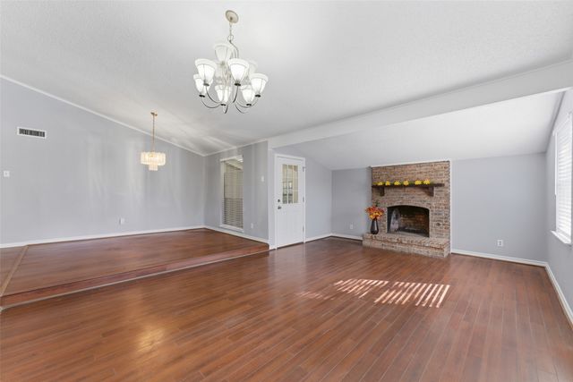 1805 Haymeadow, Carrollton, TX 75007