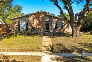 1805 Haymeadow, Carrollton, TX 75007